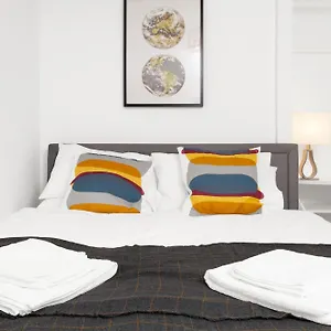  Apartment Blackie's Neuk Perfect For Uni & West End